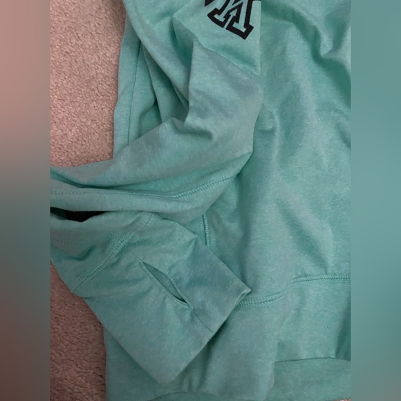 pink brand athletic top - Picture 5 of 5